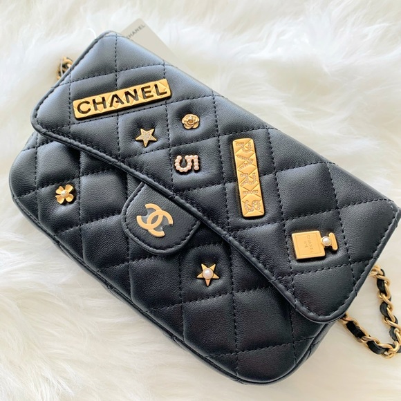 Chanel | Phone Holder Wallet on Chain - Picture 4 of 14